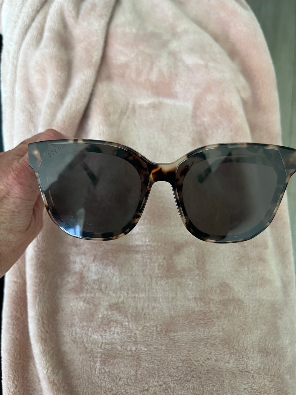 Diff Eyewear Tortoiseshell Sunglasses with Brown Lenses